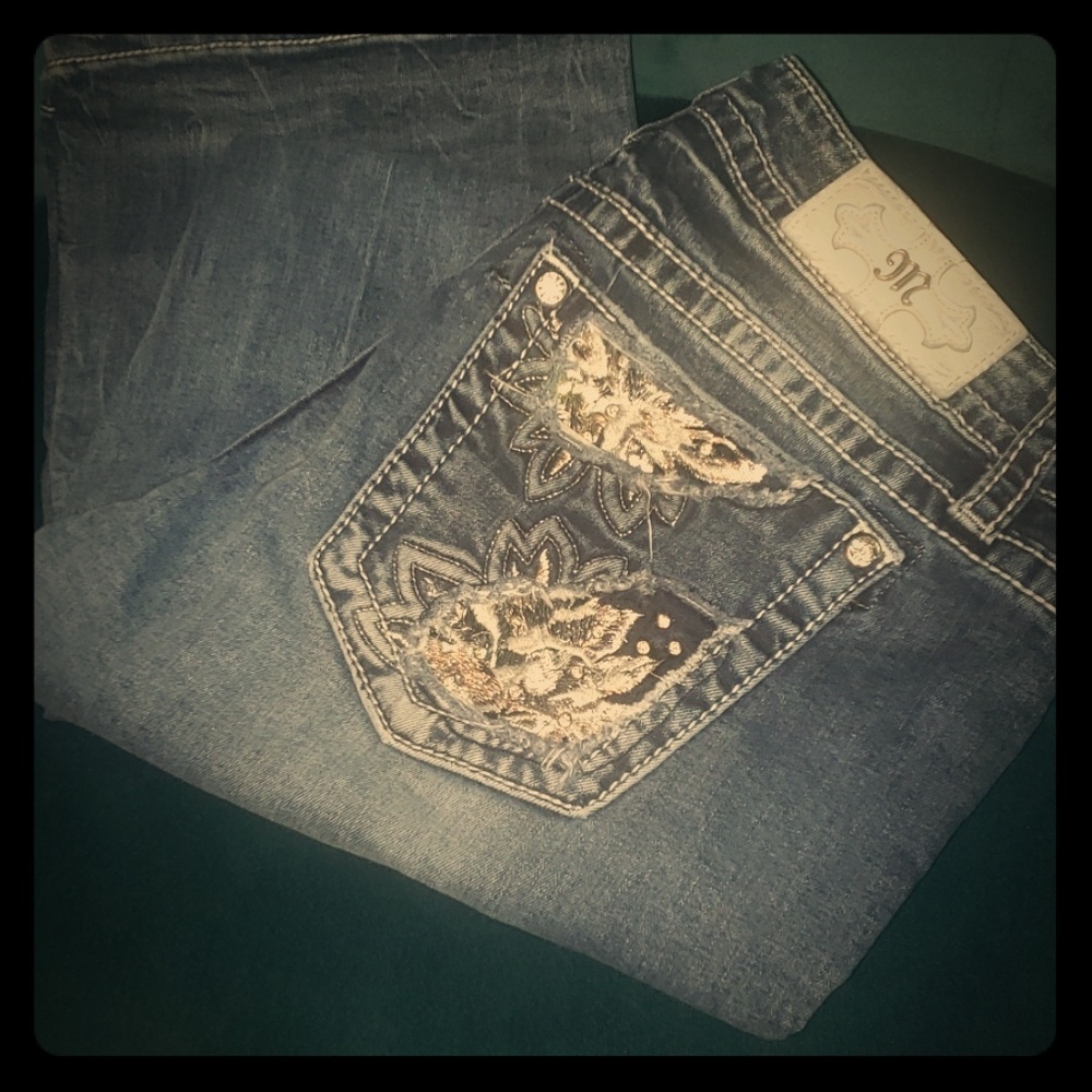 Miss Me, Mid-Rise easy boot leg jeans